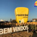 Balão inflável PowerCore na plantação de milho