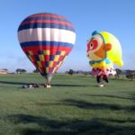 Pouso em Boituva do balão de formato especial Monkey King ao lado do balão 4500m³ da RVB