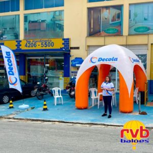 Tendas Infláveis em Frente de Lojas Decola
