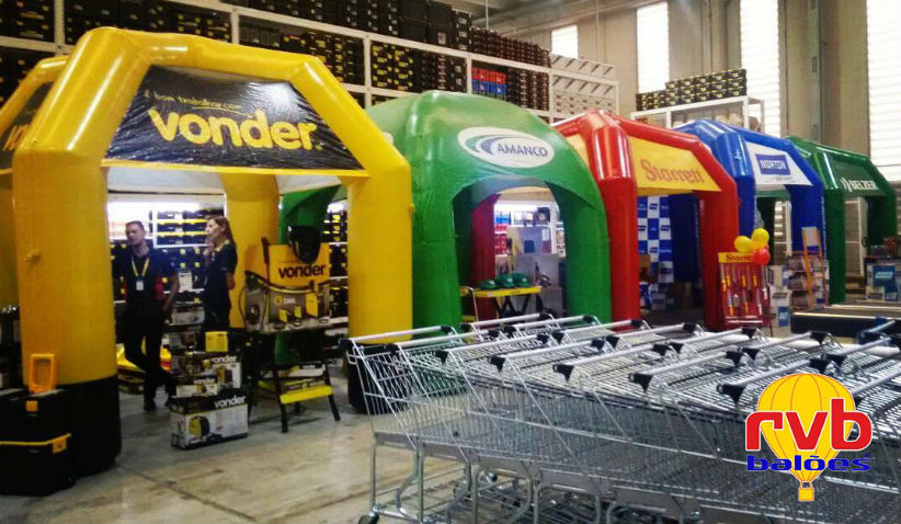 Balões infláveis personalizados: 7 modelos para potencializar o marketing no ponto de vendas