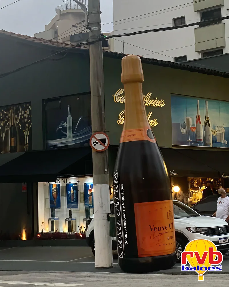 Garrafa Inflavel Veuve Clicquot Champagne Bebidas
