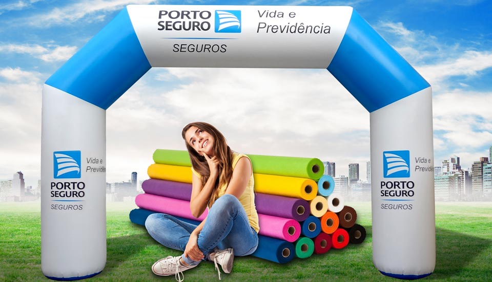 Portal Inflável Personalizado para a Porto Seguro fabricado em poliéster.