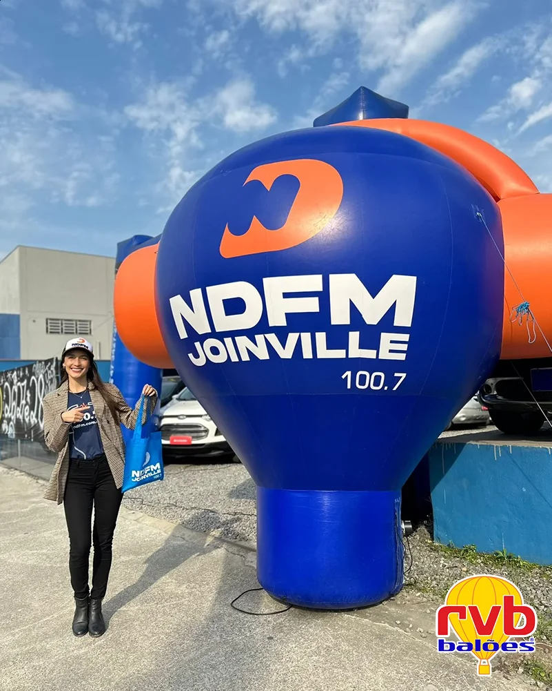 Bala O Inflavel [ndfm Joinville] [balao Roof Top] [radiocomunicacao] O Balao Inflavel Apresentado E 
