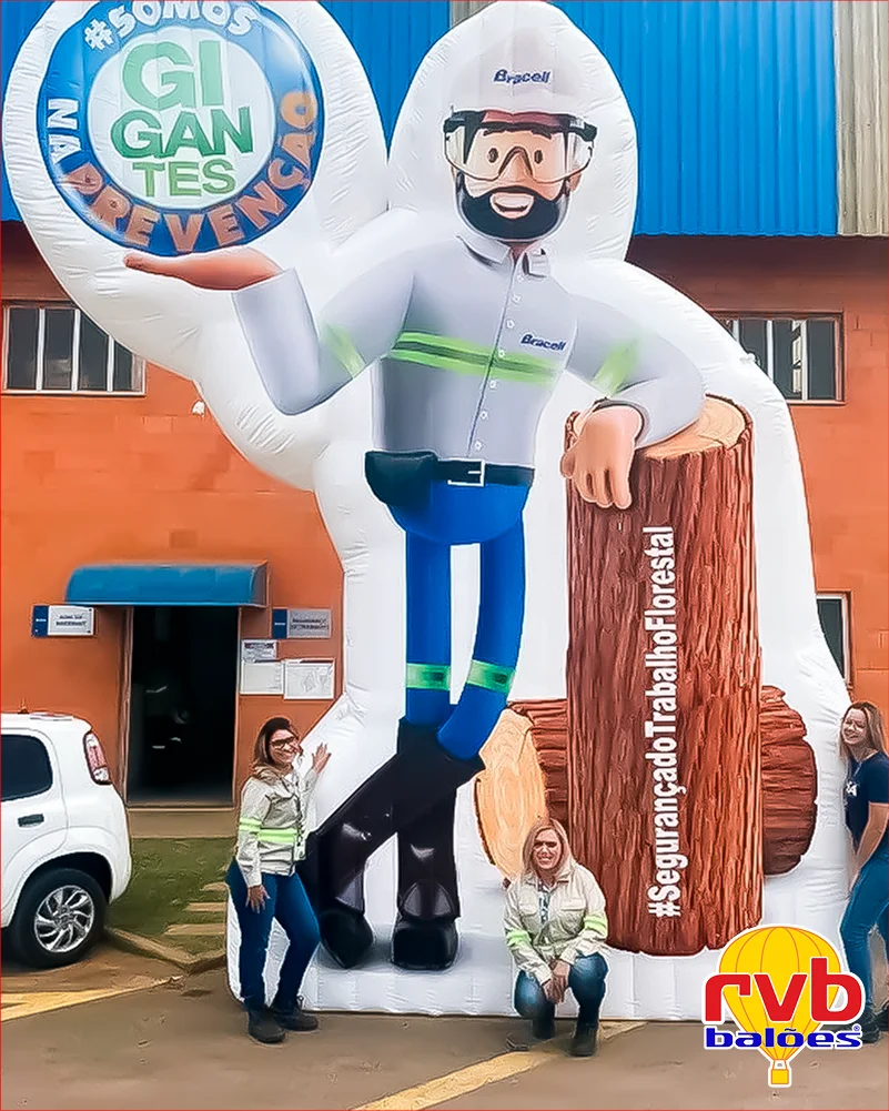 Painel Inflavel Bracell [produtos Florestaiscelulose] [industria Florestal] O Inflavel Apresenta Um