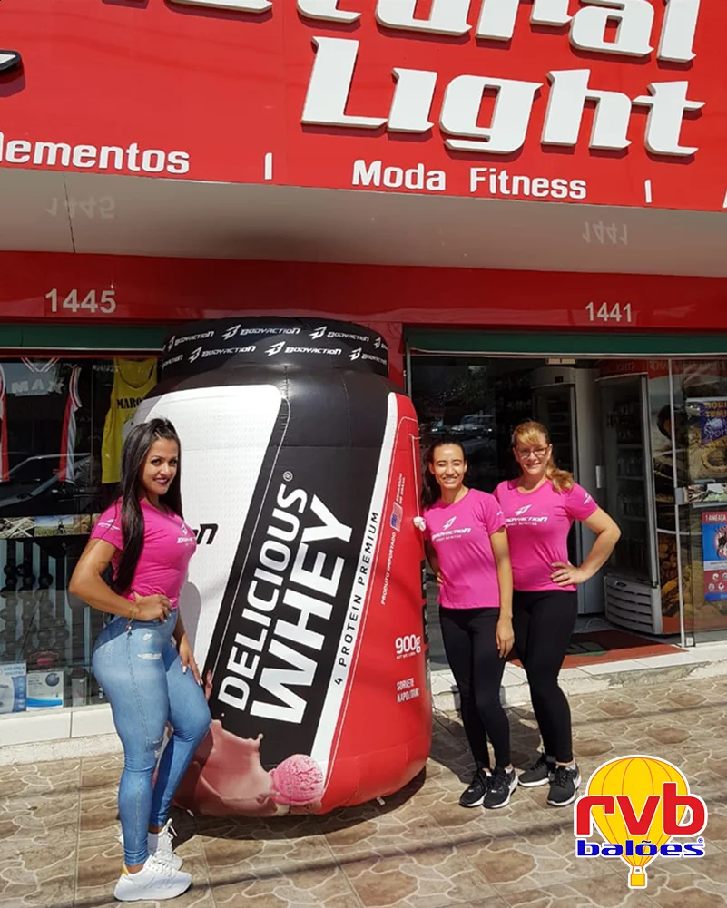 Pote Frasco Inflavel [body Action] [delicious Whey] [suplementos Fitness] A Imagem Mostra Um Display