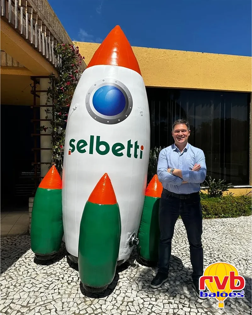 Re Plica Inflavel [selbetti] [foguete Inflavel] [marketing Promocional] A Imagem Mostra Um Foguete I