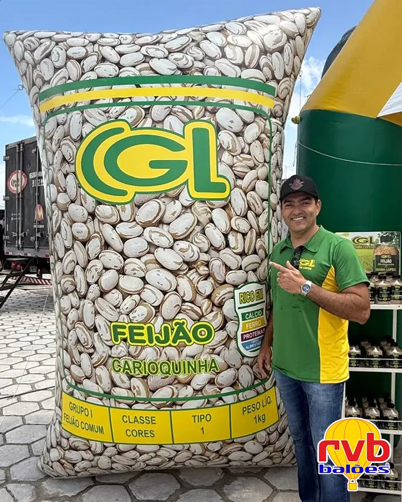 Saco Inflavel [gl] [feijao Carioquinha] [alimentos] A Imagem Mostra Um Inflavel Gigante Em Formato D