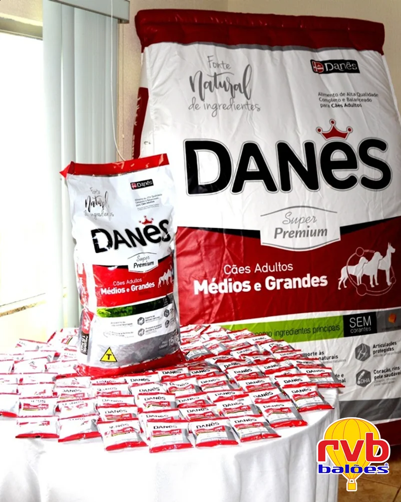 Saco Inflavel Rvb Baloes [replica Inflavel De Embalagem] [marketing Promocional] A Imagem Mostra Uma