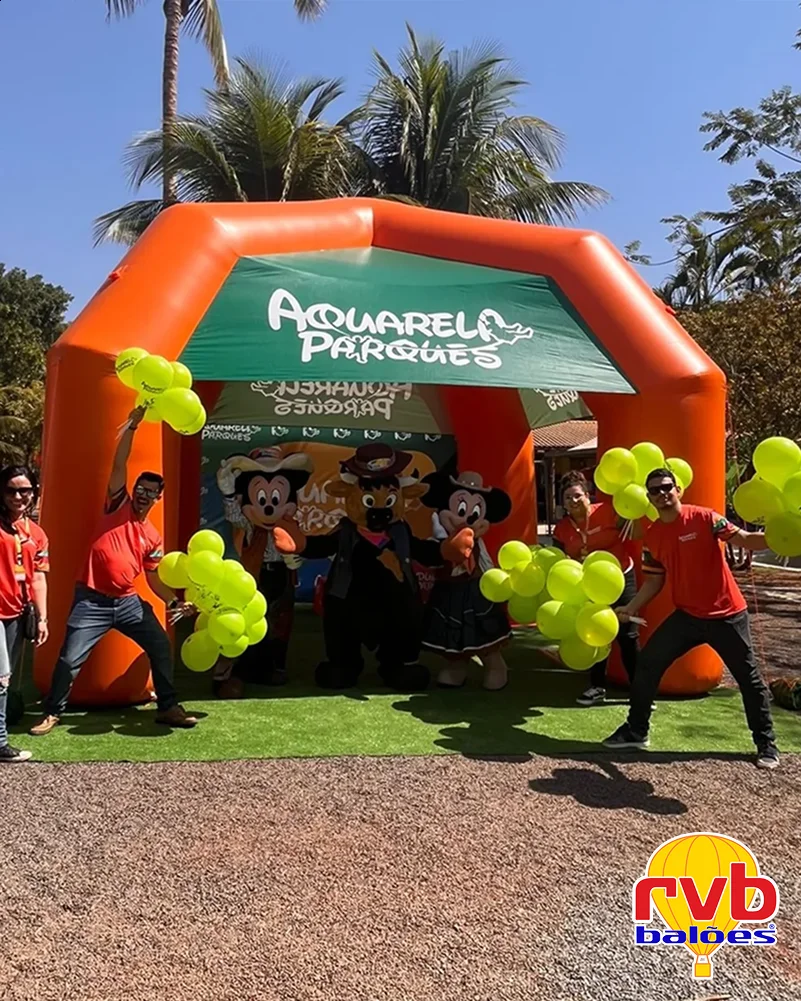 Tenda Inflavel [acquarela Parques] [tenda Inflavel] [entretenimentoparques De Diversao] A Imagem Mos